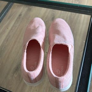 Merino Wool Shoes Never Worn 💕 Soft & Comfortable